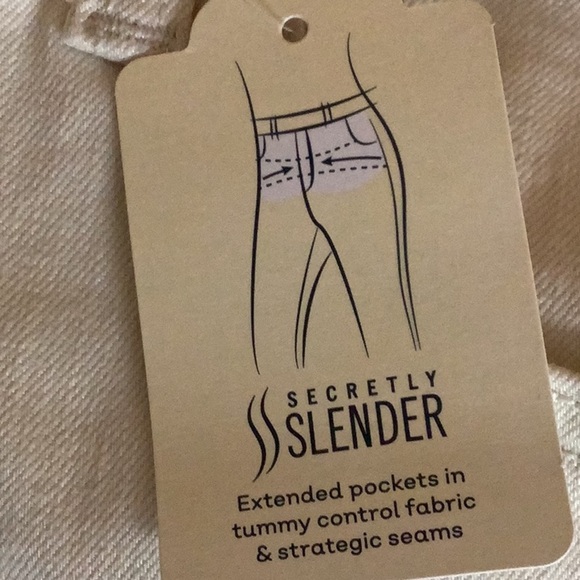 St. John's Size 26W Birch Straight Mid Rise Jeans. New With Tags. - Picture 8 of 8